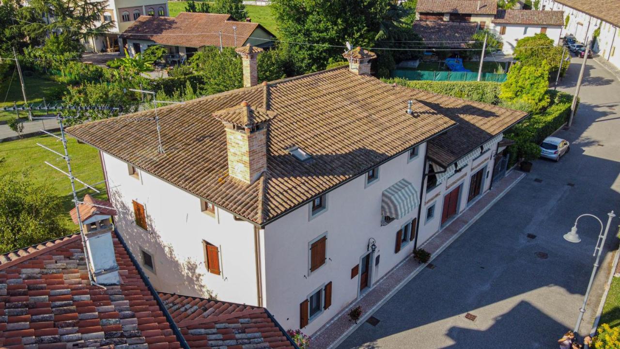 Вилла Tal Borc San Vito al Torre Экстерьер фото